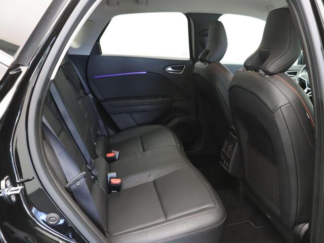 Renault CAPTUR 1.3 TCe 155 Initiale Paris | Bose | Trekhaak | Adaptive Cruise | Stoel & Stuur verwarming |