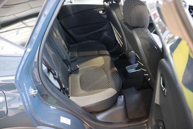 Renault CAPTUR TCe 150pk EDC Automaat Intens