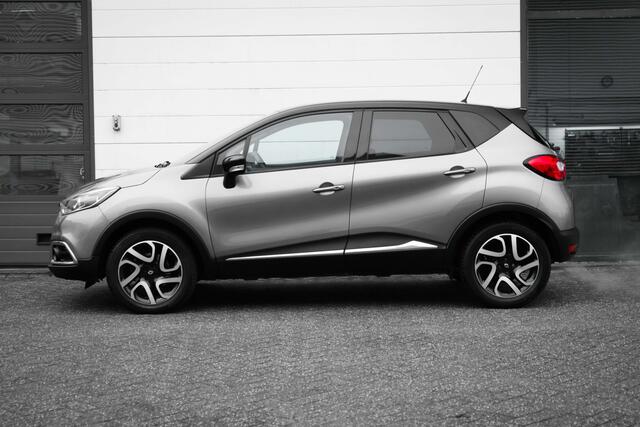 Renault CAPTUR 1.2 TCe 120 PK Xmod | Automaat | lederen bekleding | Stoelverwarming voor | Trekhaak | X Mod knop | 4 seizoensbanden | | incl. Bovag rijklaarpakket met 12 maanden garantie |