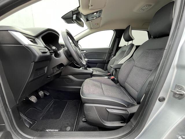Renault CAPTUR 1.3 mild hybrid 140 techno / Achteruitrijcamera / Parkeersensoren voor en achter / Apple Carplay & Android Auto / Keyless Entry & Start / Cruise- en Climate Control