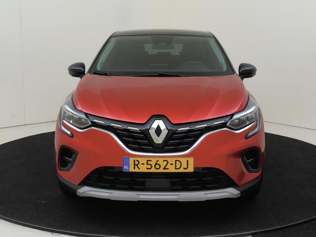 Renault CAPTUR 1.3 TCe 140PK Intens | Trekhaak | Navigatie 9,3" | Achteruitrijcamera | Climate Control | Carplay | LED Koplampen