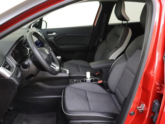 Renault CAPTUR 1.3 TCe 140PK Intens | Trekhaak | Navigatie 9,3" | Achteruitrijcamera | Climate Control | Carplay | LED Koplampen