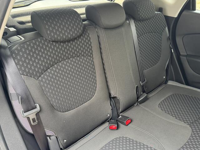 Renault CAPTUR 0.9 TCe Intens .Neem contact op en we maken een afspraak!