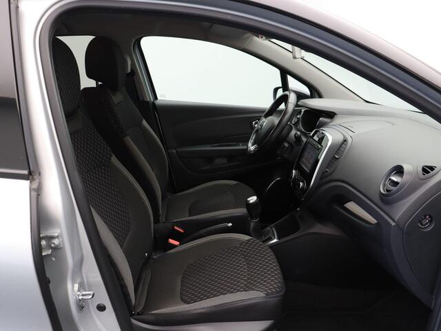 Renault CAPTUR TCe 90pk Intens | Climate control | Navigatie | Trekhaak |Cruise Control | Parkeersensoren |