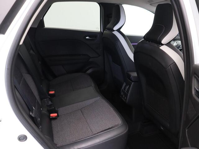 Renault CAPTUR 1.6 E-Tech full hybrid 145 techno | 18" Lichtmetalen velgen | Parkeersensoren voor/achter | Achteruitrijcamera |