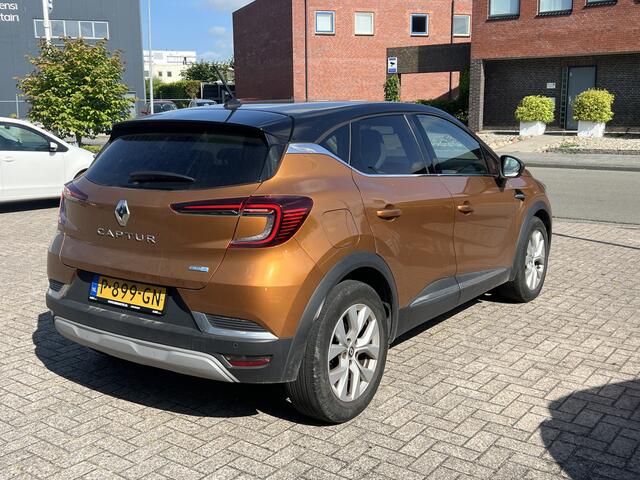 Renault CAPTUR 1.6 E-Tech Hybrid 145 Automaat Intens Navigatie Camera Clima + Cruise Control Lmv Dab Carplay Keyless Parkeersensoren V+A NL Auto