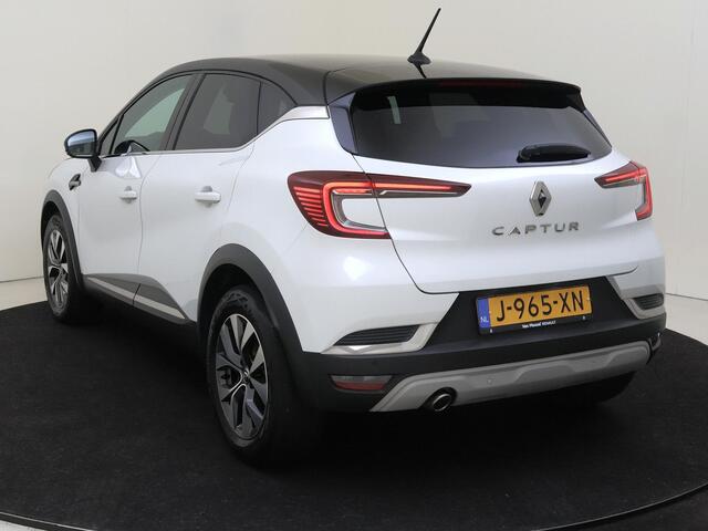 Renault CAPTUR 1.0 TCe 100 Intens | Navigatie | Cruise & Climate Control | Privacy Glass | Parkeersensoren voor en achter