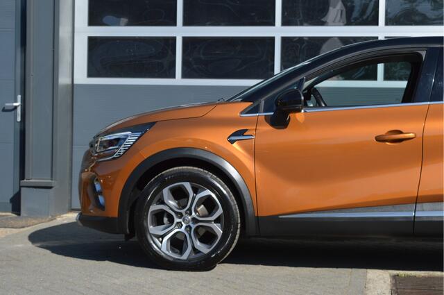 Renault CAPTUR 1.3 TCe 140 Intens Automaat | Adapt.CC/Carplay/LED/Dealer onderhouden |