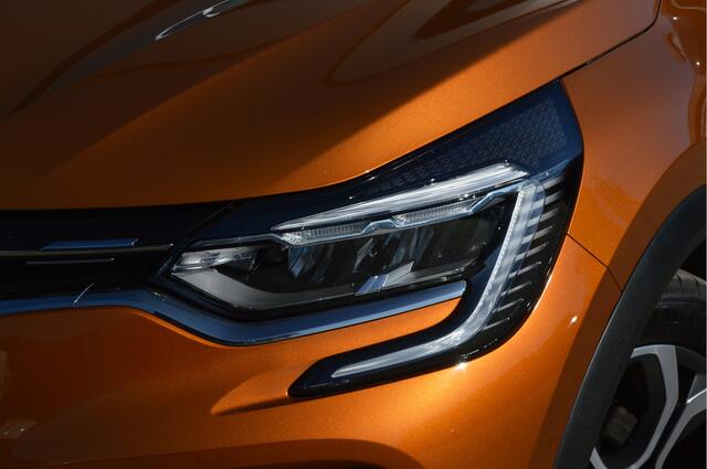 Renault CAPTUR 1.3 TCe 140 Intens Automaat | Adapt.CC/Carplay/LED/Dealer onderhouden | Met 12 maanden garantie!