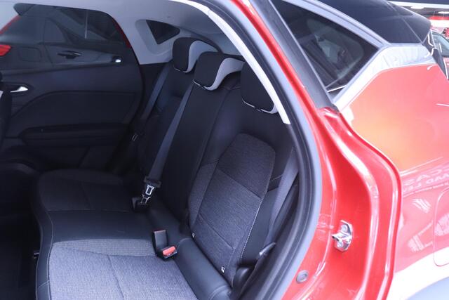 Renault CAPTUR 1.6 E-Tech Plug-in Hybrid 160 Business | Bose | Rondomzicht camera | Navigatie |