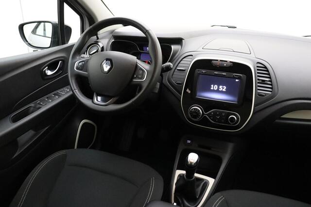 Renault CAPTUR 0.9 TCe Limited Navigatie | Trekhaak | 1200 KG Trekgewicht | Cruise Control | Start/Stop Knop | Lichtmetalen Velgen | Parkeer Sensoren Achter |