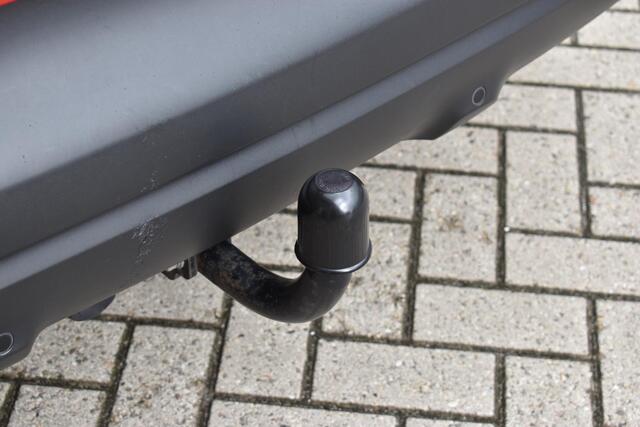 Renault CAPTUR TCe 120 Dynamique | TREKHAAK | CAMERA | NAVI| CRUISE CONTROL | CLIMATE CONTROL | PDC | LMV