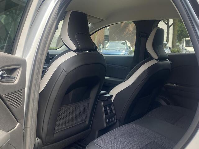 Renault CAPTUR Techno Plug-in Hybride | Camera | Navi | Complete nette auto | Rijklaar met 12 mnd BOVAG garantie