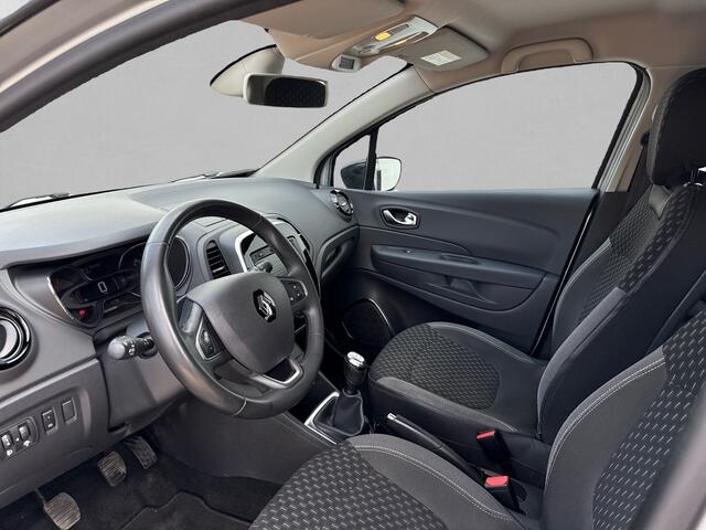 Renault CAPTUR 0.9 TCe Intens TREKHAAK / PDC / CAMERA / NAVI / CLIMATE