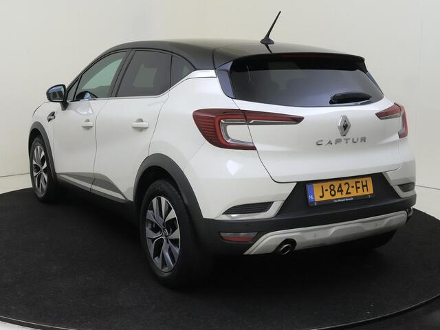 Renault CAPTUR 1.0 TCe 100 PK Intens Navigatie | Climate Control | Cruise Control | Parkeersensoren Voor en Achter | Camera Achter | Apple Carplay & Android Auto