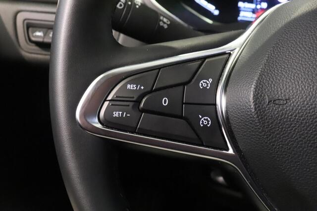 Renault CAPTUR 1.0 TCe 90 Intens | Camera | Climate Control | Cruise control | AppleCarplay AndroidAuto | LED | DAB |