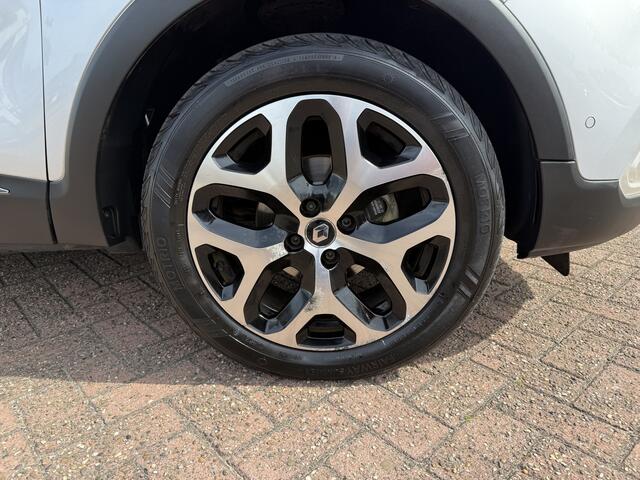 Renault CAPTUR fase2 Intens Tce 90 | camera | dodehoeksensor | rondom parkeersensoren | tijdelijk gratis Top Afleverpakket twv Eur 695