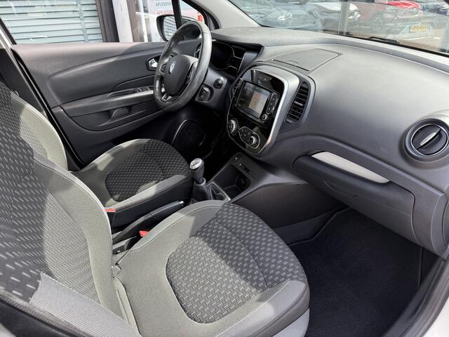 Renault CAPTUR fase2 Intens Tce 90 | camera | dodehoeksensor | rondom parkeersensoren | tijdelijk gratis Top Afleverpakket twv Eur 695