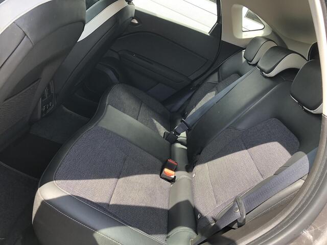 Renault CAPTUR 1.3 TCe 140 EDC Intens AUTOMAAT