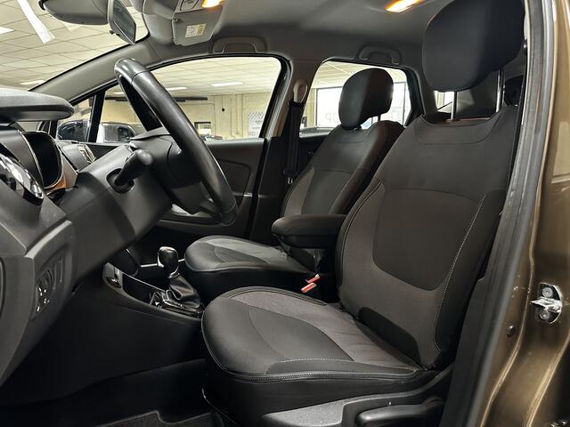 Renault CAPTUR 1.2 TCe Dynamique/ AUTOMAAT!/ Trekhaak/ 17'' LMV/ Keyless/ Navi/ Clima/ Cruise/ Elek. pakket/ Isofix/ Bluetooth/ Armsteun/ Multi. LEDER. Stuur/ Mistl./ Chroom/ PDC/ Extra getint glas.