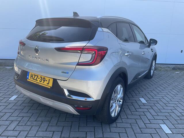 Renault CAPTUR 1.6 E-Tech Hybrid 145 Intens / Navigatie / Camera /