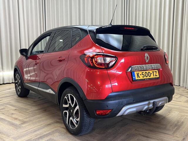 Renault CAPTUR 0.9 TCe Intens *Leder* Stoelverwarming, Trekhaak, Camera, Keyless, PDC V+A, Two-Tone
