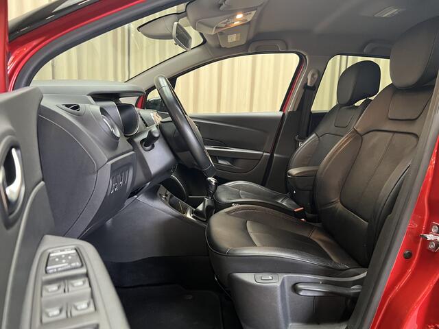 Renault CAPTUR 0.9 TCe Intens *Leder* Stoelverwarming, Trekhaak, Camera, Keyless, PDC V+A, Two-Tone