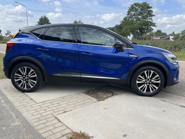 Renault CAPTUR 1.6 E-Tech Plug-in Hybrid 160 Initiale Paris / Camera 360' / Stoelverw. + Stuurverw. / Apple Carplay - Android Auto / Keyless / Blind spot warning / 18'' LMV /
