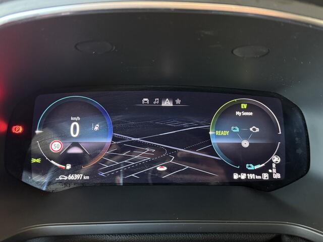 Renault CAPTUR 1.6 E-Tech Plug-in Hybrid 160 Initiale Paris Groot navi | Bose | Leder | 18" | Camera | Volledig Dealer onderhouden!