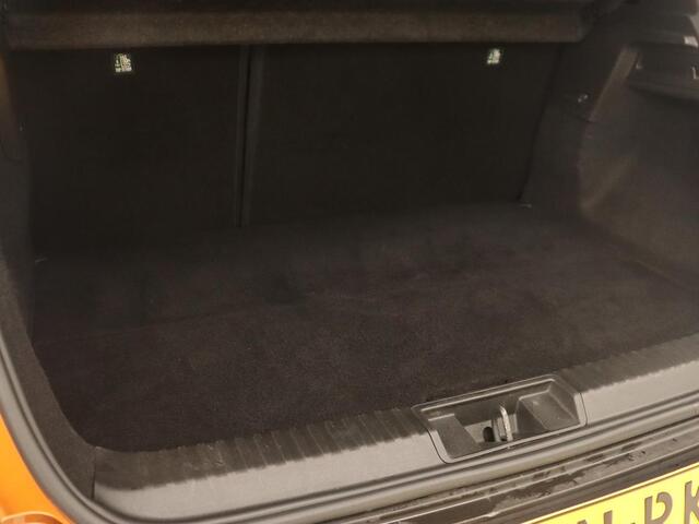 Renault CAPTUR 1.6 E-Tech full hybrid 145 evolution | Camera | Carplay | keyless | Full LED | Cruise control | Navigatie | LMV 18 inch | PHEV | Plug in