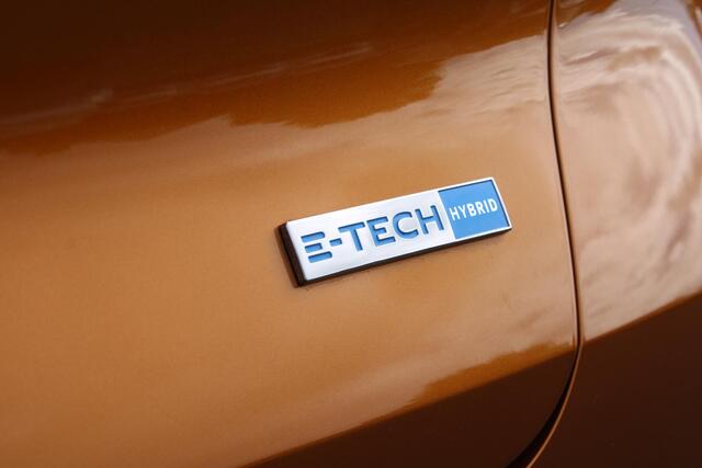 Renault CAPTUR 1.6 E-Tech Hybrid 145 Intens | CAMERA | PARKEERSENSOREN V+A | CRUISE CONTROL | CLIMATE CONTROL | APPLE CARPLAY & ANDROID AUTO