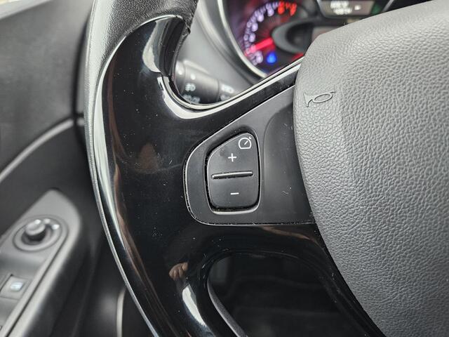 Renault CAPTUR 0.9 TCe Expression / Airco / Navigatie / Trekhaak 1.200 KG Trekgewicht / Keyless Entry & Go /