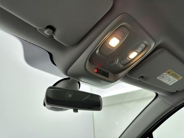 Renault CAPTUR 1.2 TCe Intens 120PK | Automaat | Navigatie | Trekhaak | Cruise Control | Climate Control