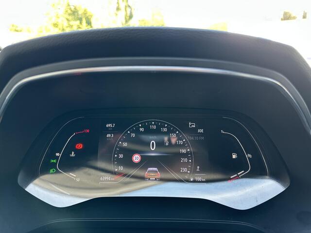 Renault CAPTUR 1.3 TCe 140 Intens | Stoel verwarming |Trekhaak | Dealer onderhouden | Navigatiesysteem |