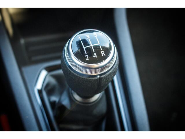 Renault CAPTUR 1.0 TCe 100 RIJKLAAR NIEUWMODEL INCL : GARANTIE | Trekhaak | | Radio | Airco | Cruise | LED VERL | 2 Eigenaar |