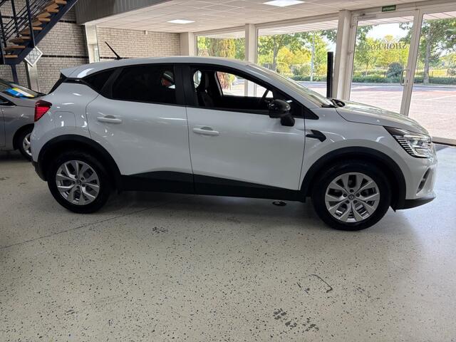 Renault CAPTUR 1.0 TCE ZEN Navigatie Airco Cruise Trekhaak Led Verlichting Dab