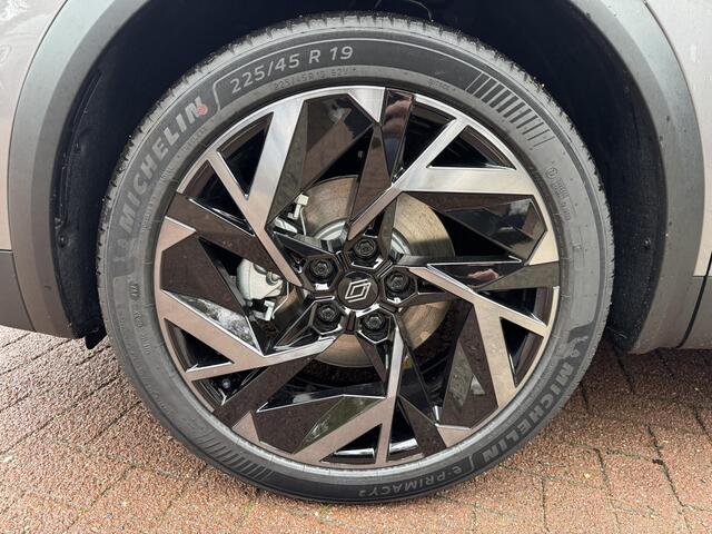 Renault CAPTUR 1.8 E-Tech 160 esprit Alpine+Pack Light&Sound!!