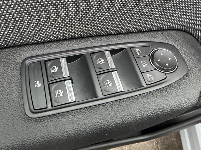 Renault CAPTUR 1.6 E-Tech full hybrid 145 techno