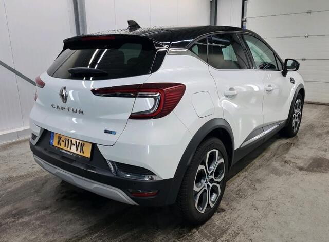 Renault CAPTUR 1.6 E-Tech Plug-in Hybrid 160 Intens / Panorama Schuifdak / 1/2 Leder / Pdc.+Camera / Airco-ecc. / Navigatie /