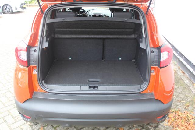 Renault CAPTUR 1.2 TCe Dynamique Cruise control l Keyless l Airco l Navigatie l Achteruitrij camera l Parkeersensoren achter