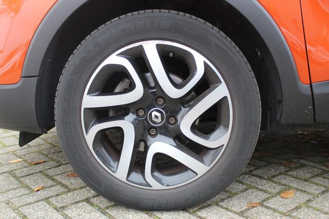 Renault CAPTUR 1.2 TCe Dynamique Cruise control l Keyless l Airco l Navigatie l Achteruitrij camera l Parkeersensoren achter