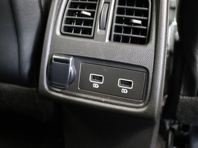 Renault CAPTUR 1.6 E-Tech Hybrid 145 Intens | Clima | Keyless | Navi | LED | Achteruitrij camera.