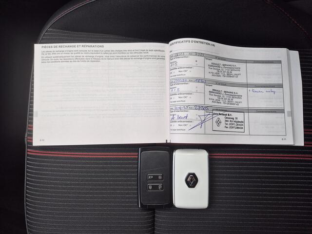 Renault CAPTUR 1.3 TCe 140 R.S. Line Automaat / 1500kg Trekgewicht / Pack winter / Pack Cruising / Apple Carplay Android Auto / Stuur-, Stoel en Voorruitverwarming / Adaptief CC / Achteruitrijcamera / Keyless Entry/Start / Dealer onderhouden /