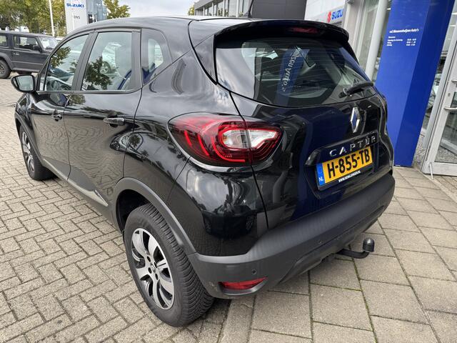 Renault CAPTUR 0.9 TCe Intens Navigatie Achteruitrijcamera Trekhaak info: M.Safari 0492588976