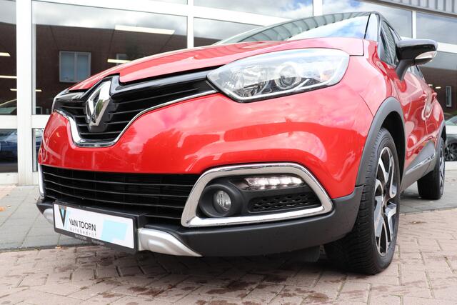 Renault CAPTUR 1.2 TCe Xmod Automaat. Dealeronderhouden, navigatie, leder.