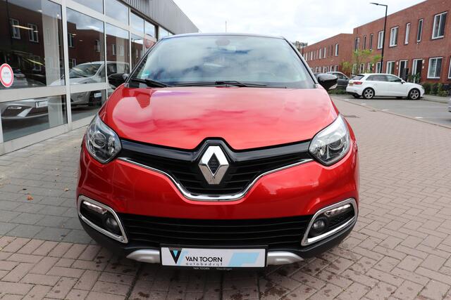 Renault CAPTUR 1.2 TCe Xmod Automaat. Dealeronderhouden, navigatie, leder.