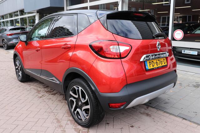 Renault CAPTUR 1.2 TCe Xmod Automaat. Dealeronderhouden, navigatie, leder.