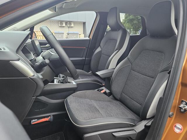 Renault CAPTUR 1.0 TCe 90 Intens / 1e Eigenaar / Dealer Onderhouden / Achteruitrijcamera / All Season Banden / Parkeersensoren/ Climate Control / Apple Carplay & Android Auto /