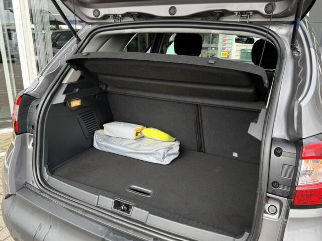 Renault CAPTUR 1.2 TCe Dynamique | NAP | Trekhaak | Navigatie | Achteruitrijcamera | Climate Control | Parkeersensoren | Key-less | Cruise Control |