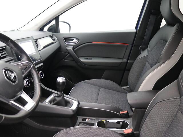 Renault CAPTUR 1.3 TCe 130 Intens / Dealeronderhouden / Trekhaak / 1200kg Trekgewicht / Achteruitrijcamera / Parkeersensoren / Apple Carplay / Navigatie / Cruise Control /